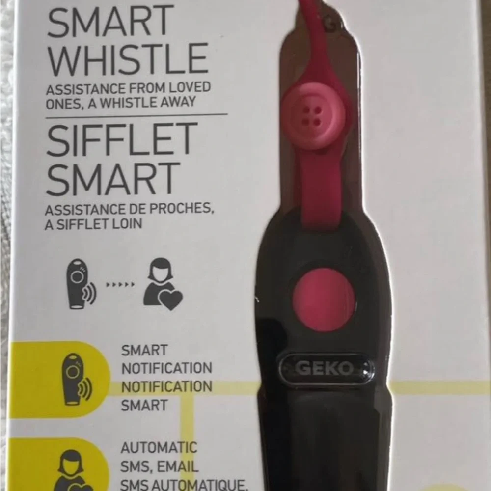Geko Smart Whistle with Pink Button